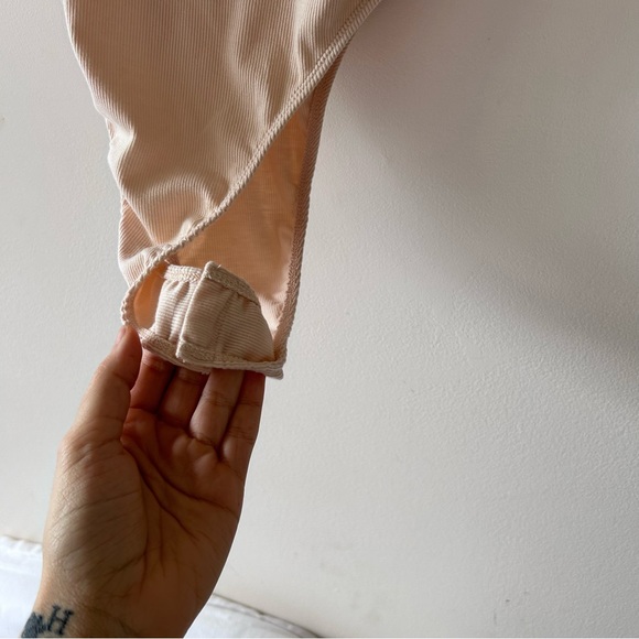 ZARA | Baby Pink Sleeveless Ribbed Bodysuit - Picture 6 of 6